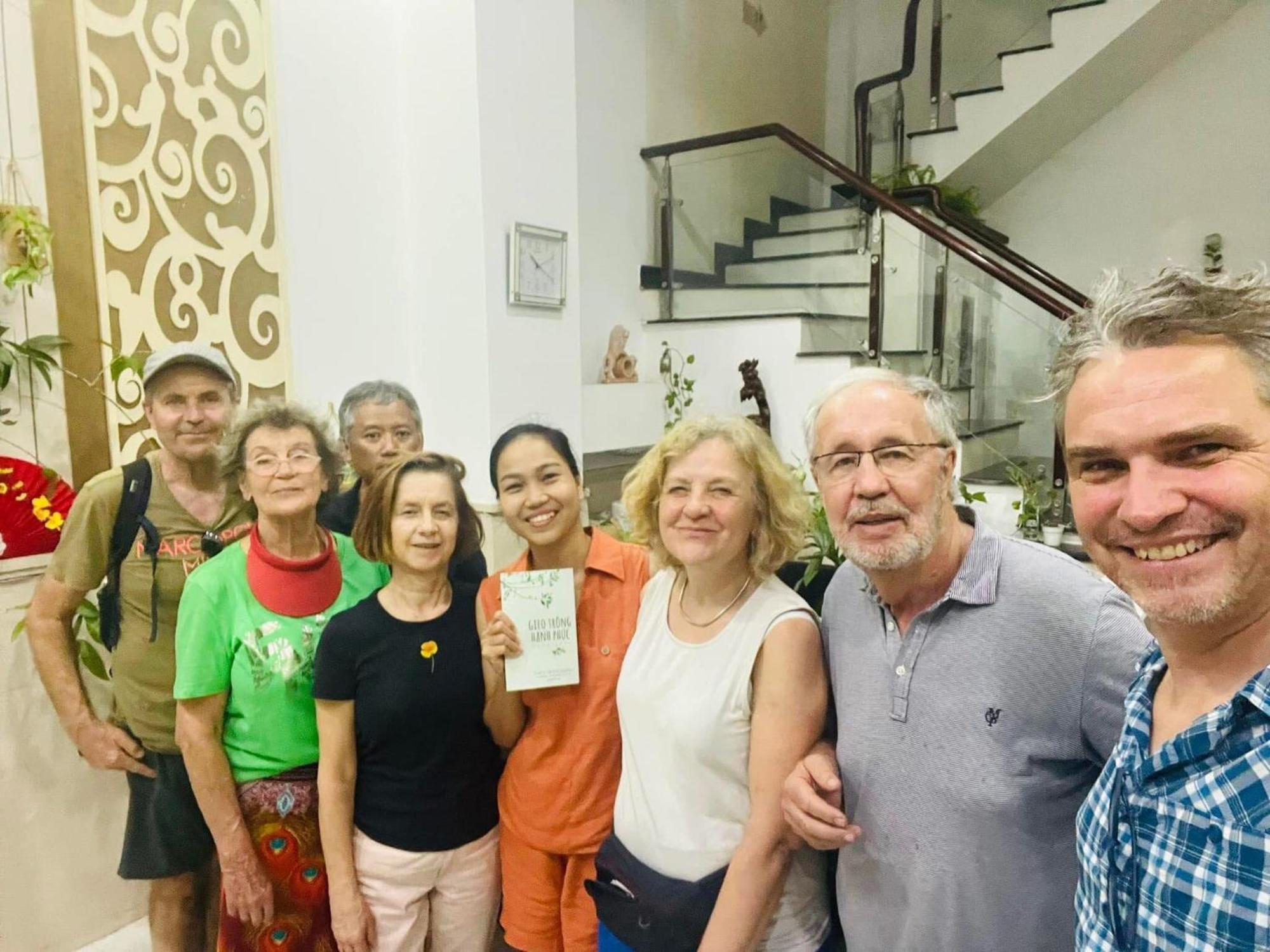 Hello Saigon Homestay Хошимін Екстер'єр фото
